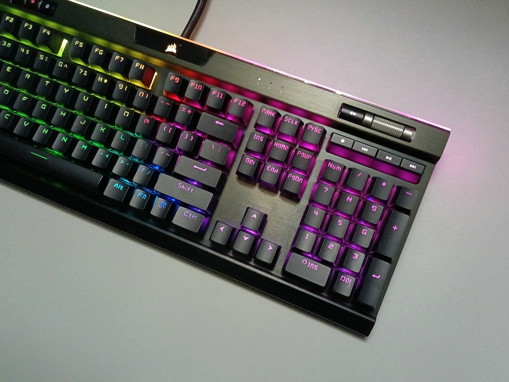 Corsair PBT transparente Taste – Gaming Keyboard Corsair Bewertung und Preis