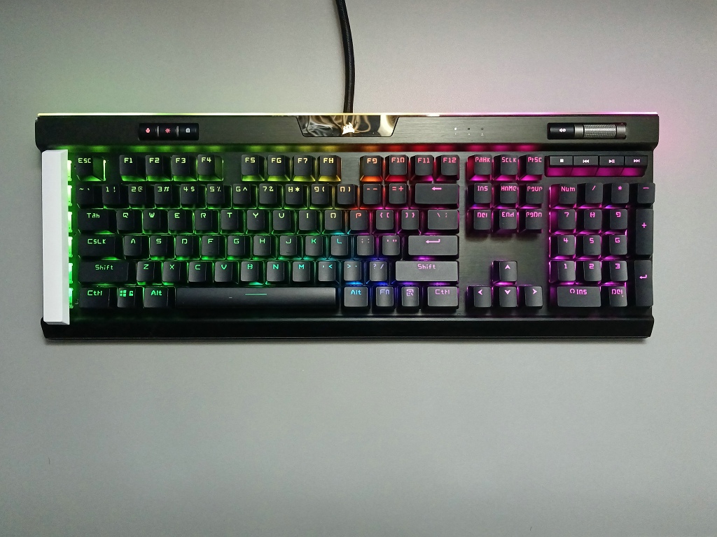 Corsair PBT transparente Taste – Gaming Keyboard Corsair Bewertung und Preis